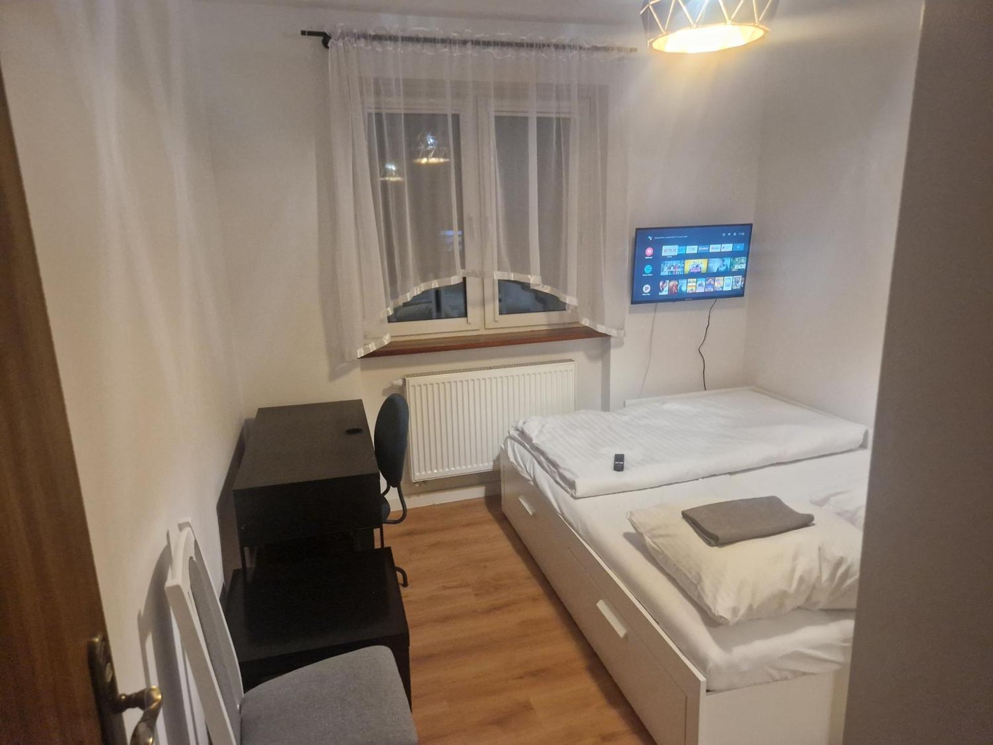 Noclegi Budomas Budget Wroclaw-Szymanow Freeparking Smarttv Buitenkant foto